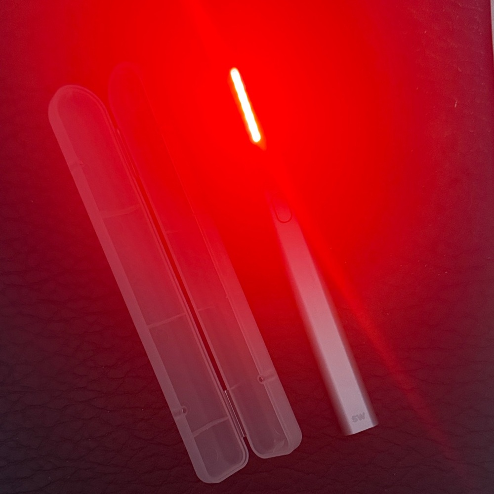 SW Rose Gold Skincare Tool - Picture 2 of 3